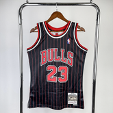 Camisola Mitchell & Ness Chicago Bulls 1995-1996 Preta