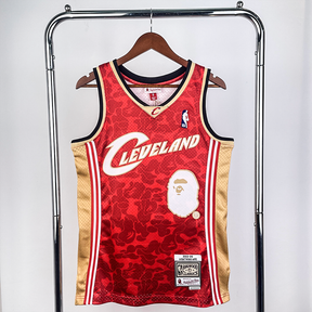 Camisola Mitchell & Ness x BAPE - Cleveland