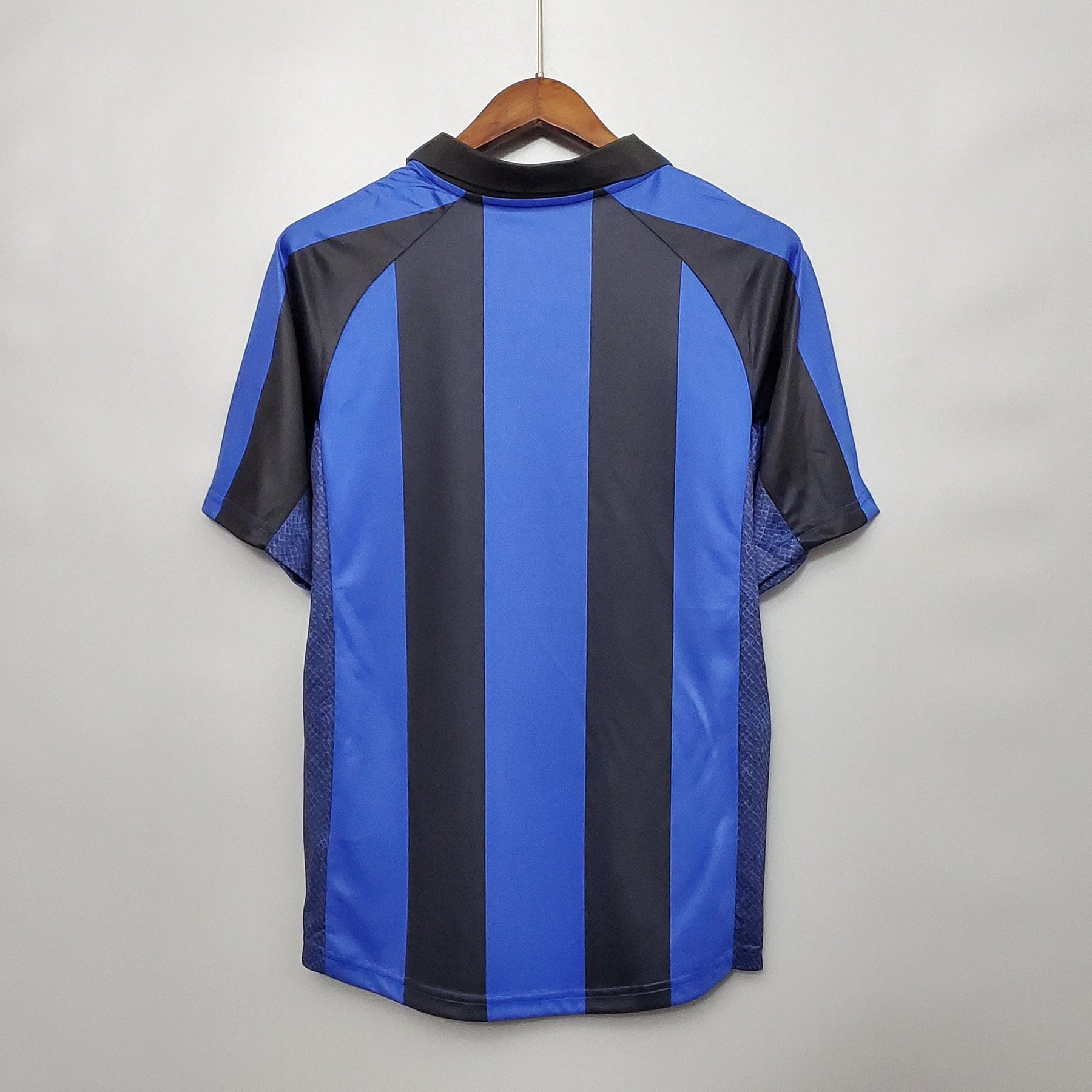 Camisola Retrô Inter de Milão 2001/02 Home
