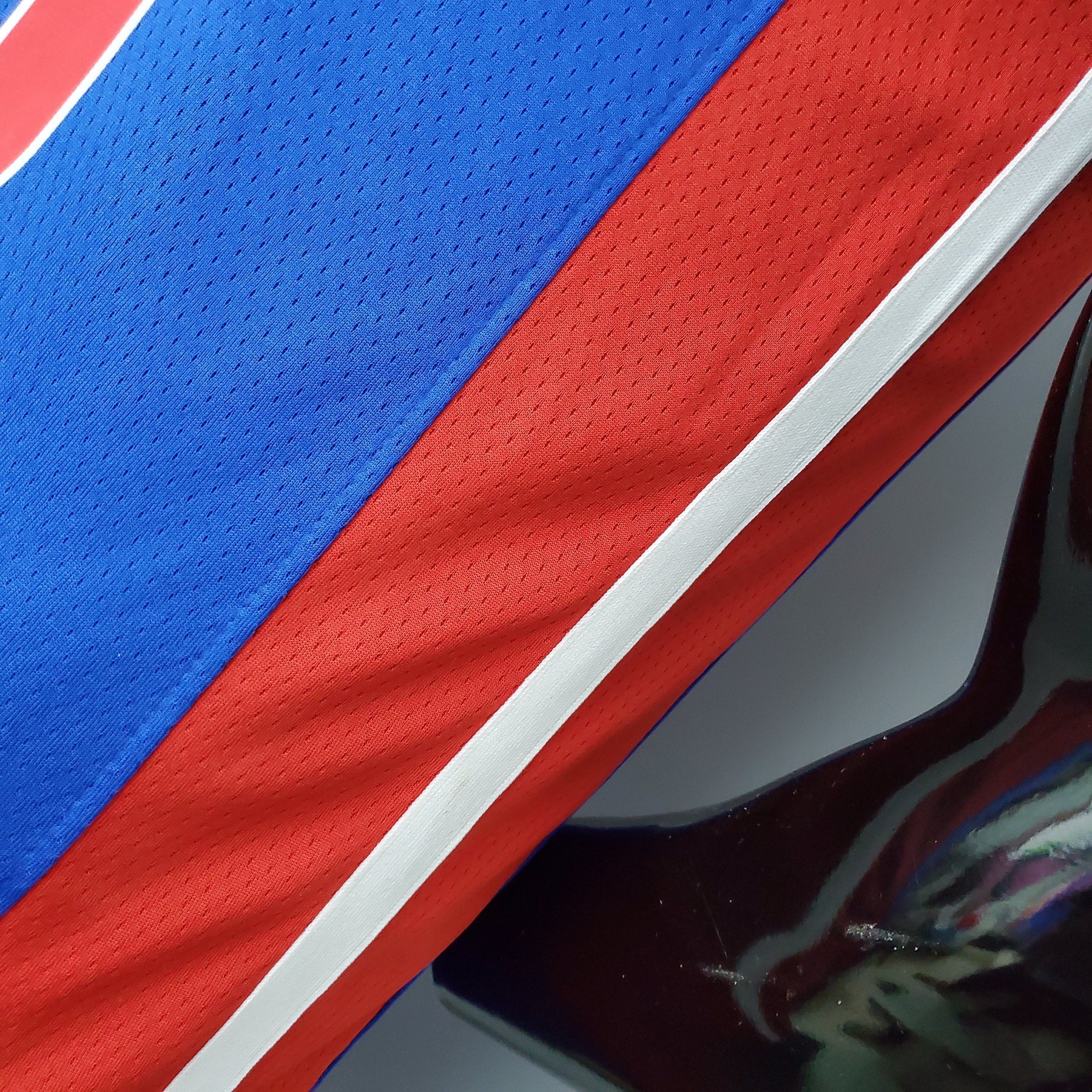 Camisola Detroit Pistons Icon Edition 18/23