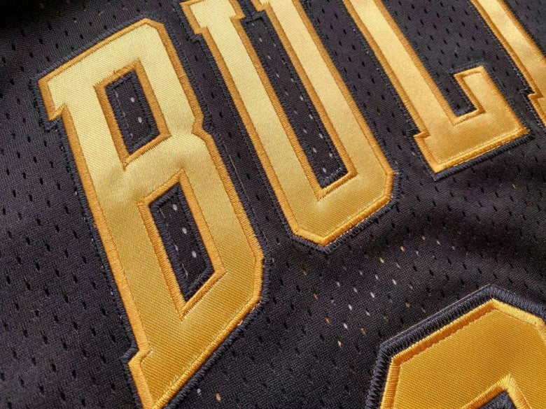 Camisola Chicago Bulls Mitchell & Ness Black/Gold 97/98 Jordan
