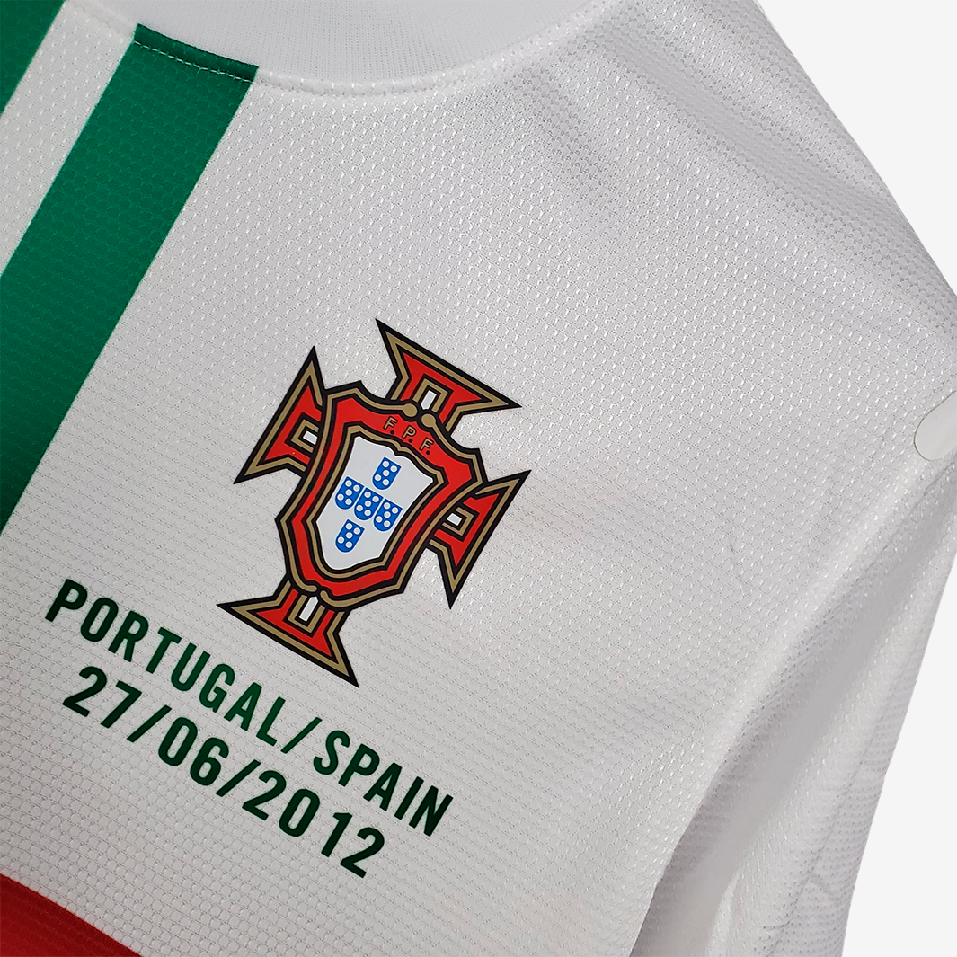 Camisola Portugal 2012 Away – Retrô