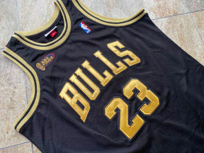 Camisola Chicago Bulls Mitchell & Ness Black/Gold 97/98 Jordan