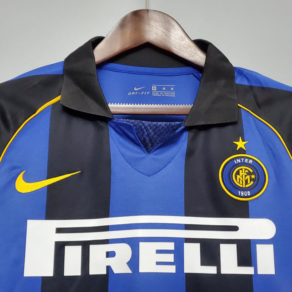 Camisola Retrô Inter de Milão 2001/02 Home
