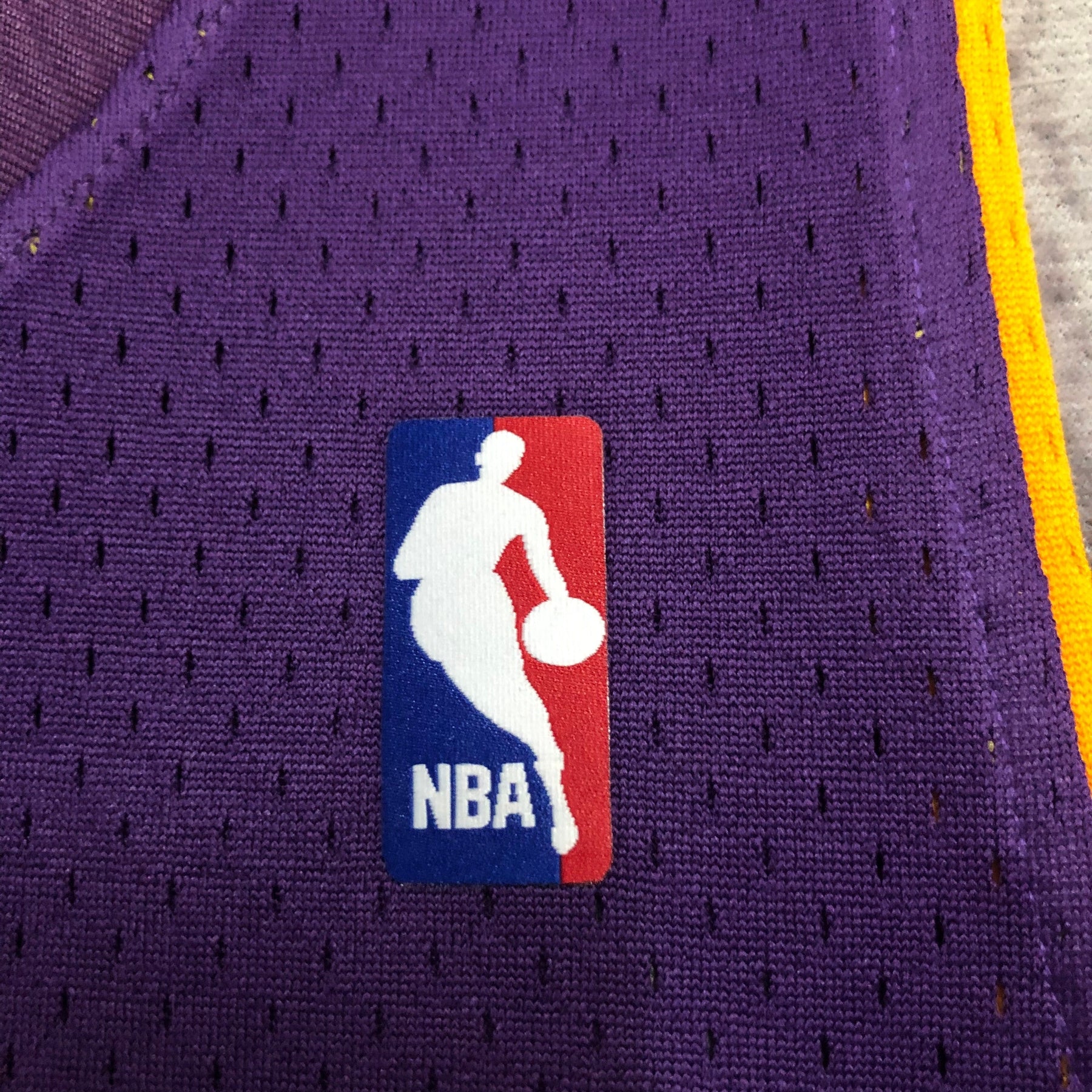 Camisola Los Angeles Lakers Mitchell & Ness Away 00/01