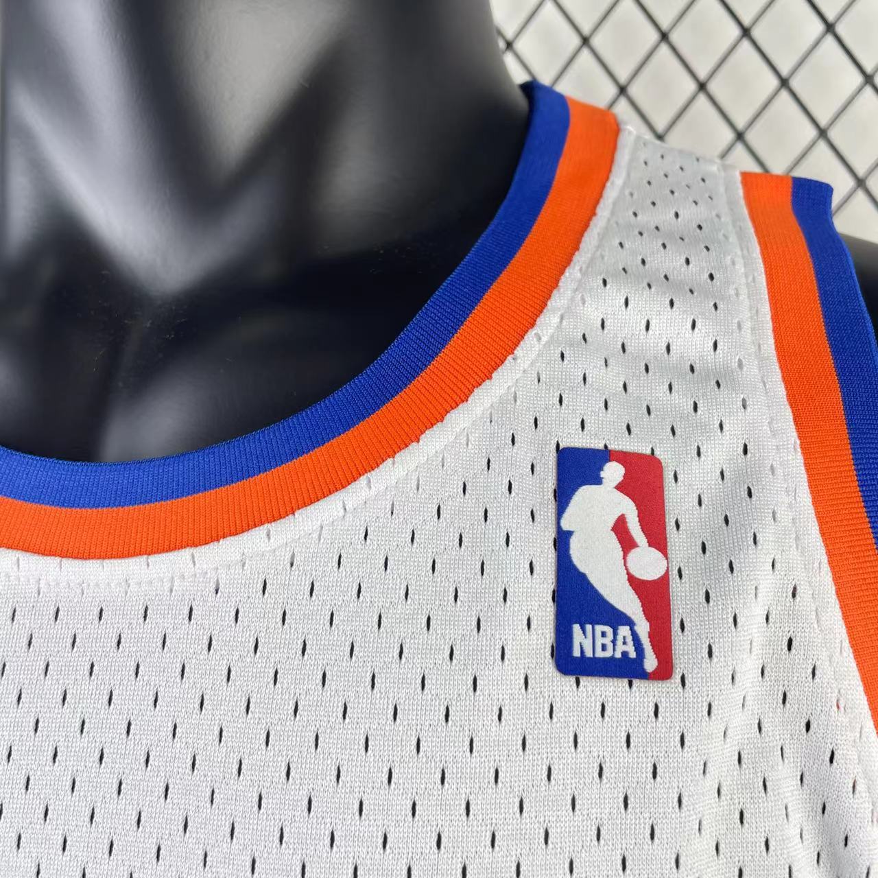 Camisola Mitchell & Ness New York Knicks Patrick Ewing 1985-86 Branca