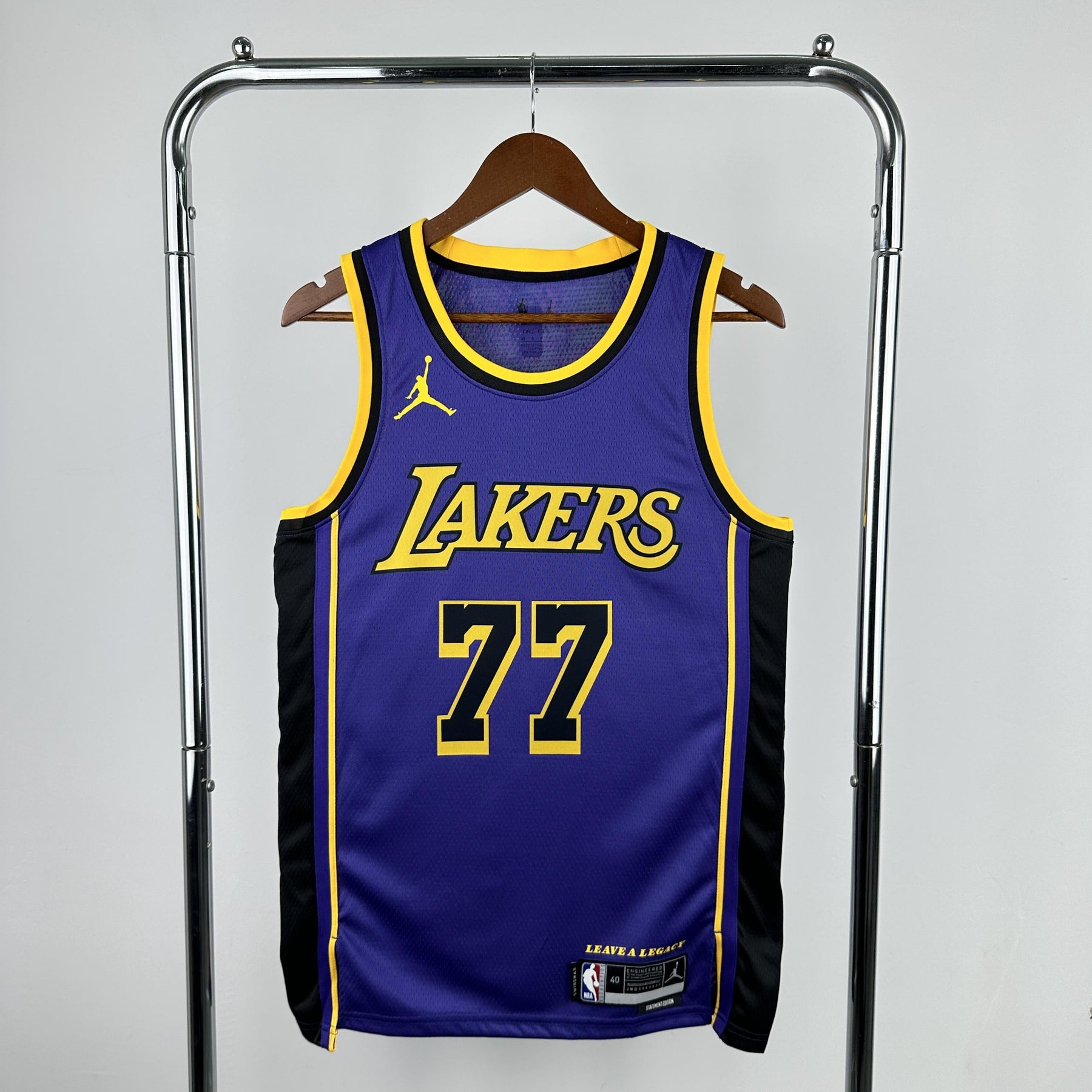 Camisola NBA Los Angeles Lakers Statement Edition Luka Dončić