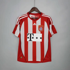 Camisola Bayern de Munique Retrô 2010/2011 Vermelha e Branca - Adidas