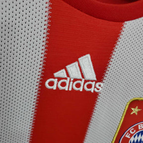 Camisola Bayern de Munique Retrô 2010/2011 Vermelha e Branca - Adidas