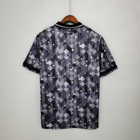 Camisola Inglaterra Retrô 1990 Preta e Branca - Umbro
