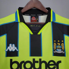 Camisola Manchester City Retrô 1998/1999 Amarela e Preta - Kappa