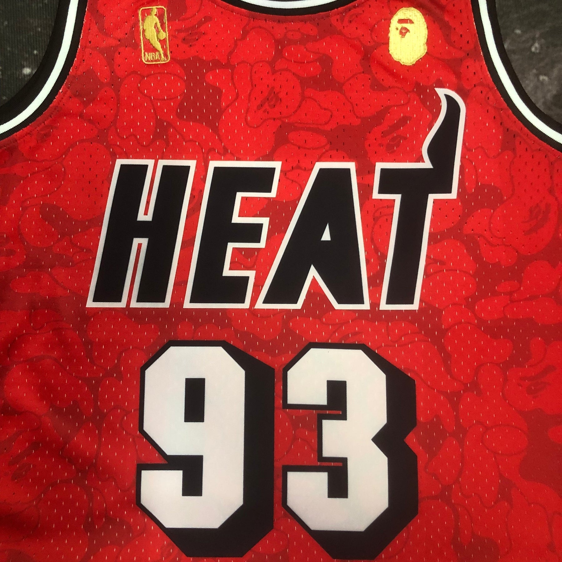 Camisola Miami Heat Mitchell & Ness BAPE Edition 1993