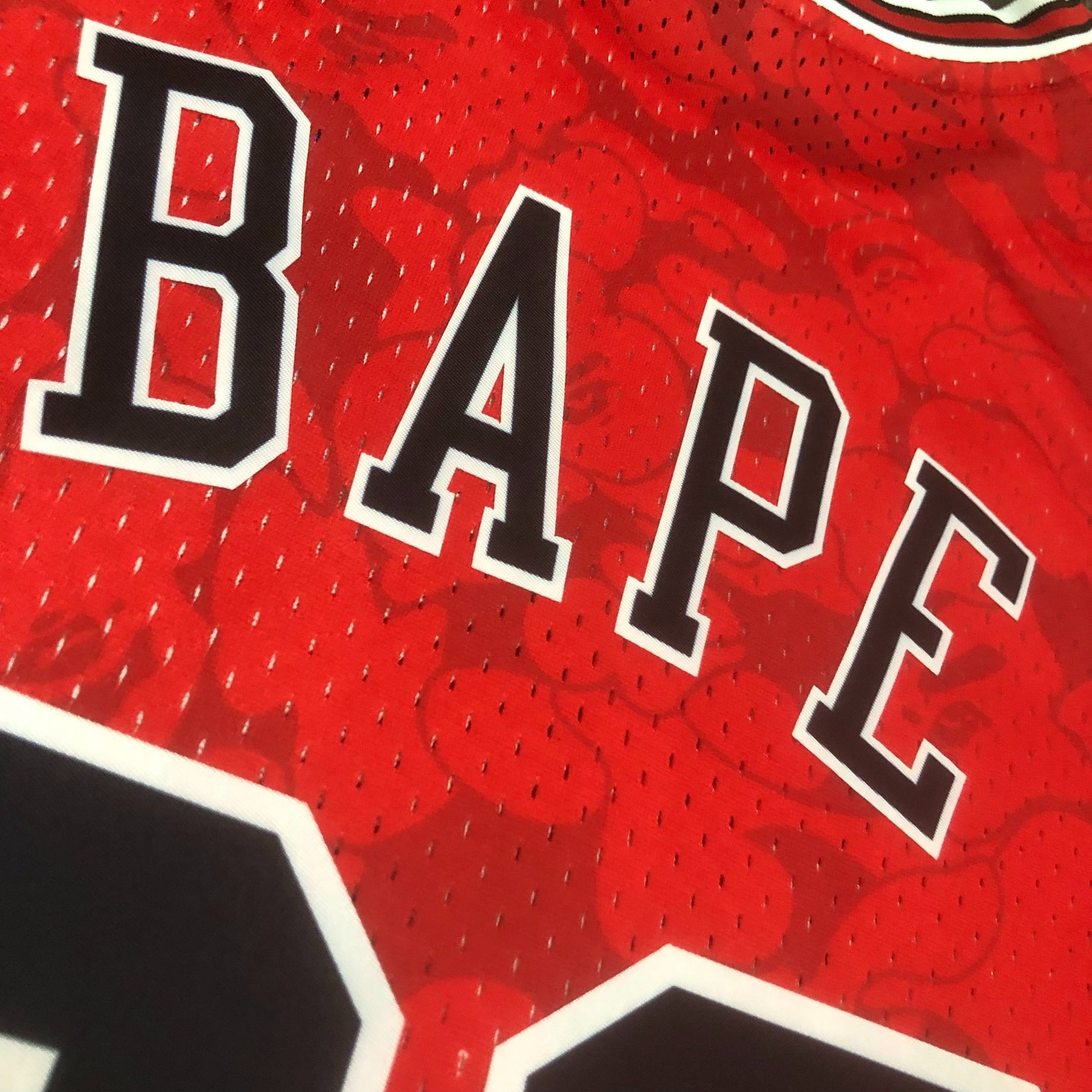 Camisola Mitchell & Ness x BAPE - Chicago Bulls